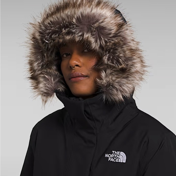 The North Fave Women’s Arctic Parka Black Small - Picture 5 of 9